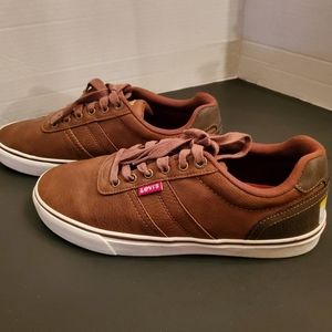 Men's Levi's Shoes size 8